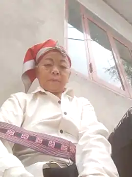 VangLe73 online show from 10-26-25, 04:57