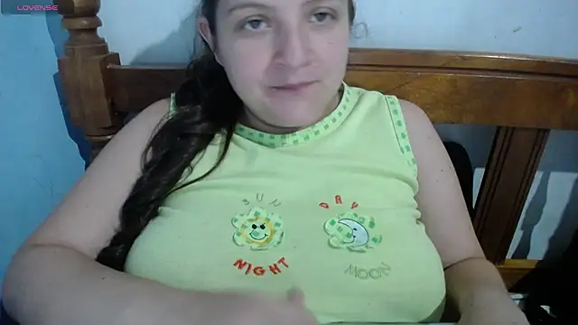 Snapshot of Pregnant_Kloe chatting on 09-26-25, 10:27 Pregnant Kloe online show from 09-26-25, 10:27