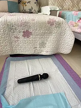 Alicia066 online show from 09-16-25, 04:24