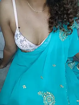 Snapshot of Tamilpallavi chatting on 06-01-26, 11:32 Tamilpallavi online show from 06-01-26, 11:32