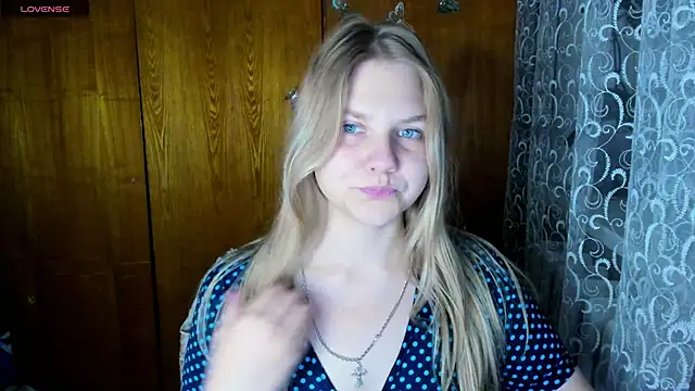 AlinaMors online show from 10-08-25, 05:24