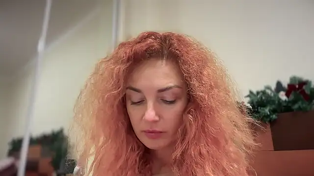 Reddgiirl online show from 11-27-25, 10:21