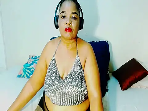 Love-Racheal75 online show from 05-04-26, 10:34