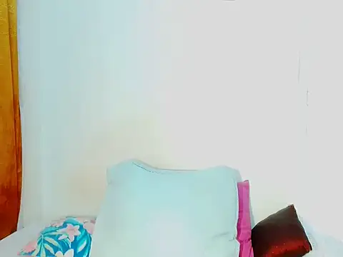 Snapshot of Love-Racheal75 chatting on 06-30-26, 08:14 Love-Racheal75 online show from 06-30-26, 08:14