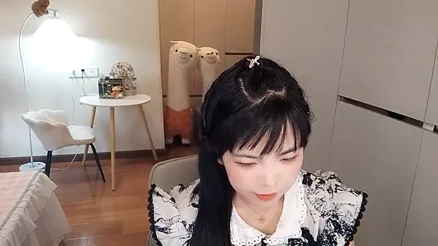 XiaoAnQi online show from 10-15-25, 09:28