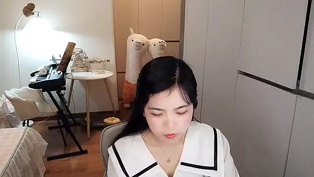 XiaoAnQi online show from 11-13-25, 12:42