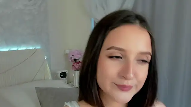 FalineBeacher online show from 04-07-26, 01:07