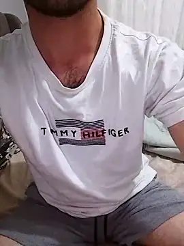 Snapshot of fahr309 chatting on 11-23-25, 04:50 fahr309 online show from 11-23-25, 04:50