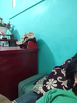 Soniya Roy online show from 05-13-26, 01:56