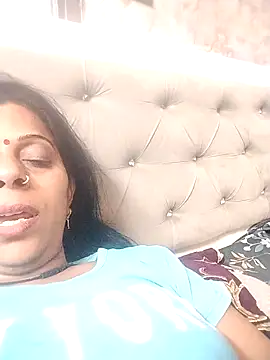 Soniya Roy online show from 04-22-26, 08:32