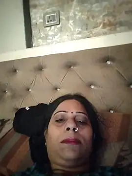 Snapshot of Soniya_Roy chatting on 06-10-26, 07:09 Soniya Roy online show from 06-10-26, 07:09