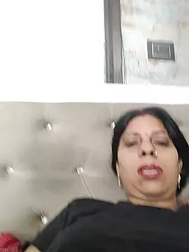 Snapshot of Soniya_Roy chatting on 06-14-26, 08:15 Soniya Roy online show from 06-14-26, 08:15