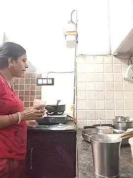 Soniya Roy online show from 05-14-26, 05:04