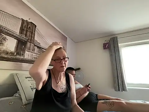 Curvy-Jinx online show from 05-24-26, 07:03