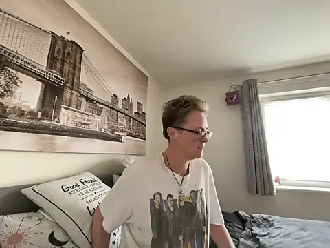 Curvy-Jinx online show from 03-09-26, 08:51