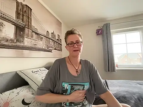 Curvy-Jinx online show from 03-13-26, 08:41