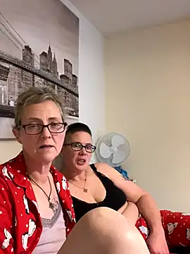 Curvy-Jinx online show from 12-14-25, 08:36