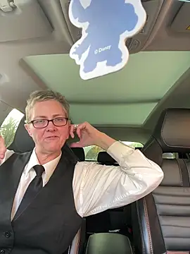 Curvy-Jinx online show from 11-28-25, 11:10