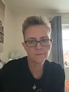 Snapshot of Curvy-Jinx chatting on 01-19-26, 09:02 Curvy-Jinx online show from 01-19-26, 09:02