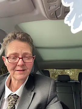 Snapshot of Curvy-Jinx chatting on 02-10-26, 11:20 Curvy-Jinx online show from 02-10-26, 11:20