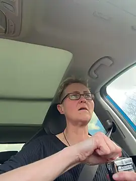 Curvy-Jinx online show from 04-18-26, 01:13