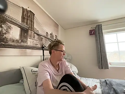 Curvy-Jinx online show from 03-24-26, 08:47