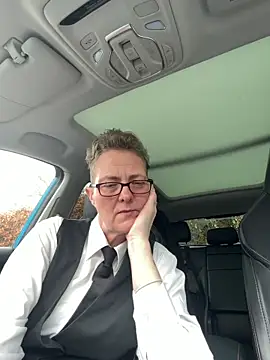 Snapshot of Curvy-Jinx chatting on 02-27-26, 11:10 Curvy-Jinx online show from 02-27-26, 11:10