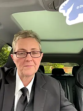 Curvy-Jinx online show from 10-27-25, 01:23