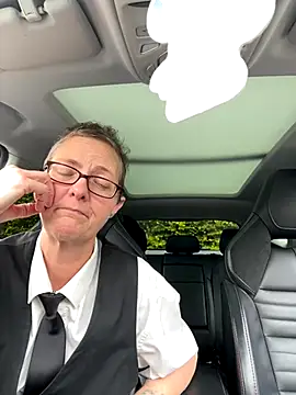 Curvy-Jinx online show from 10-17-25, 10:18