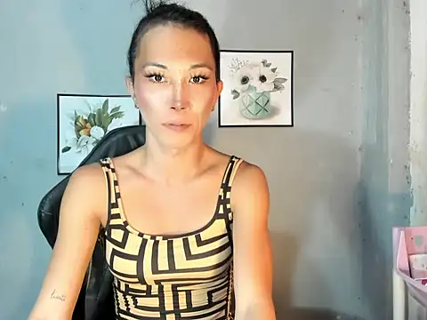 ladychix online show from 04-07-26, 10:17