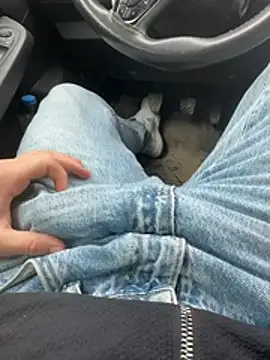 Kratex82 online show from 02-25-26, 12:05