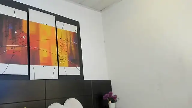 MeganRhyder online show from 05-20-26, 03:31