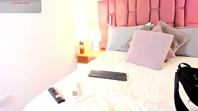 MartinaRizzi online show from 12-05-25, 03:27