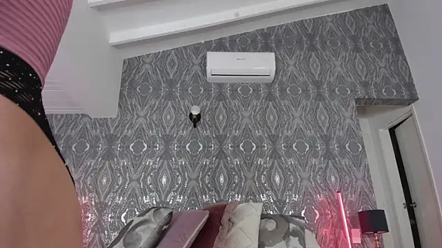 MartinaRizzi online show from 02-25-26, 08:30