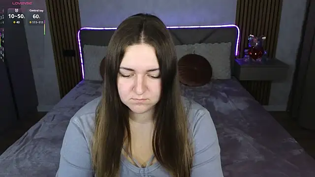 Snapshot of Mysti_Kate chatting on 10-23-25, 04:05 Mysti Kate online show from 10-23-25, 04:05