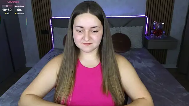 Snapshot of Mysti_Kate chatting on 10-19-25, 08:00 Mysti Kate online show from 10-19-25, 08:00