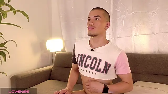 Snapshot of brunoorangel1 chatting on 07-01-26, 01:39 brunoorangel1 online show from 07-01-26, 01:39
