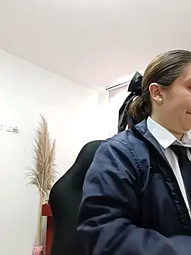 Snapshot of SUSY__06 chatting on 12-01-25, 12:06 SUSY 06 online show from 12-01-25, 12:06