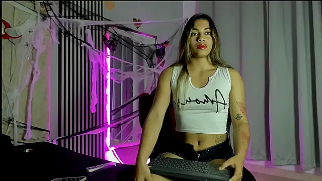 rachell owen online show from 10-27-25, 04:57