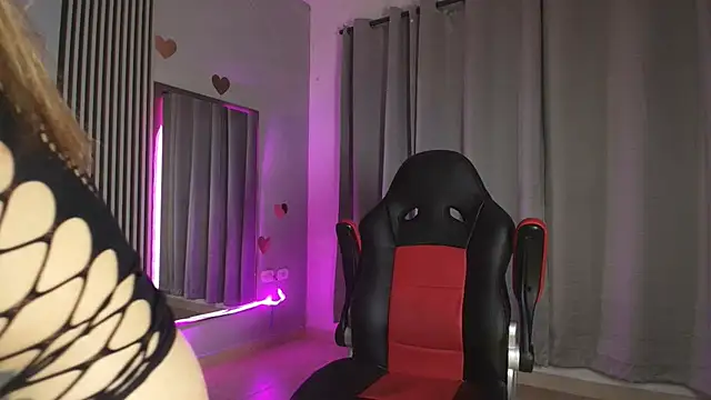 rachell owen online show from 11-21-25, 04:44