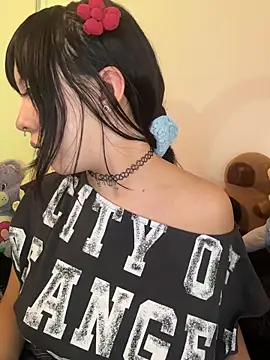 Kitty yukimura online show from 06-18-26, 11:43