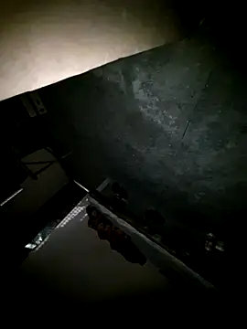 Snapshot of MaxB057 chatting on 10-06-25, 07:58 MaxB057 online show from 10-06-25, 07:58