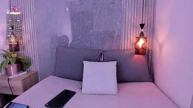 Emili  hot online show from 11-28-25, 11:54