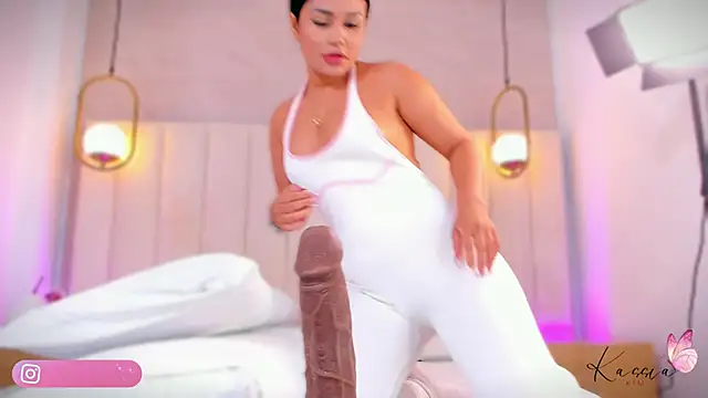 kassia kim online show from 01-11-26, 04:08