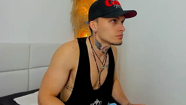 Kieran kian online show from 03-12-26, 02:32