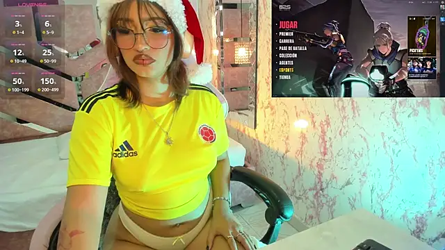 AriaNova  online show from 11-24-25, 01:11