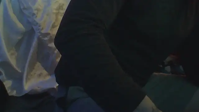 Snapshot of Luv2SuckBWC92 chatting on 02-07-26, 11:18 Luv2SuckBWC92 online show from 02-07-26, 11:18