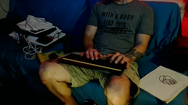 Luv2SuckBWC92 online show from 10-13-25, 04:14