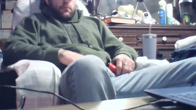 Luv2SuckBWC92 online show from 01-12-26, 11:42