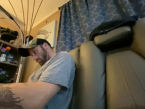 Luv2SuckBWC92 online show from 07-22-26, 01:40